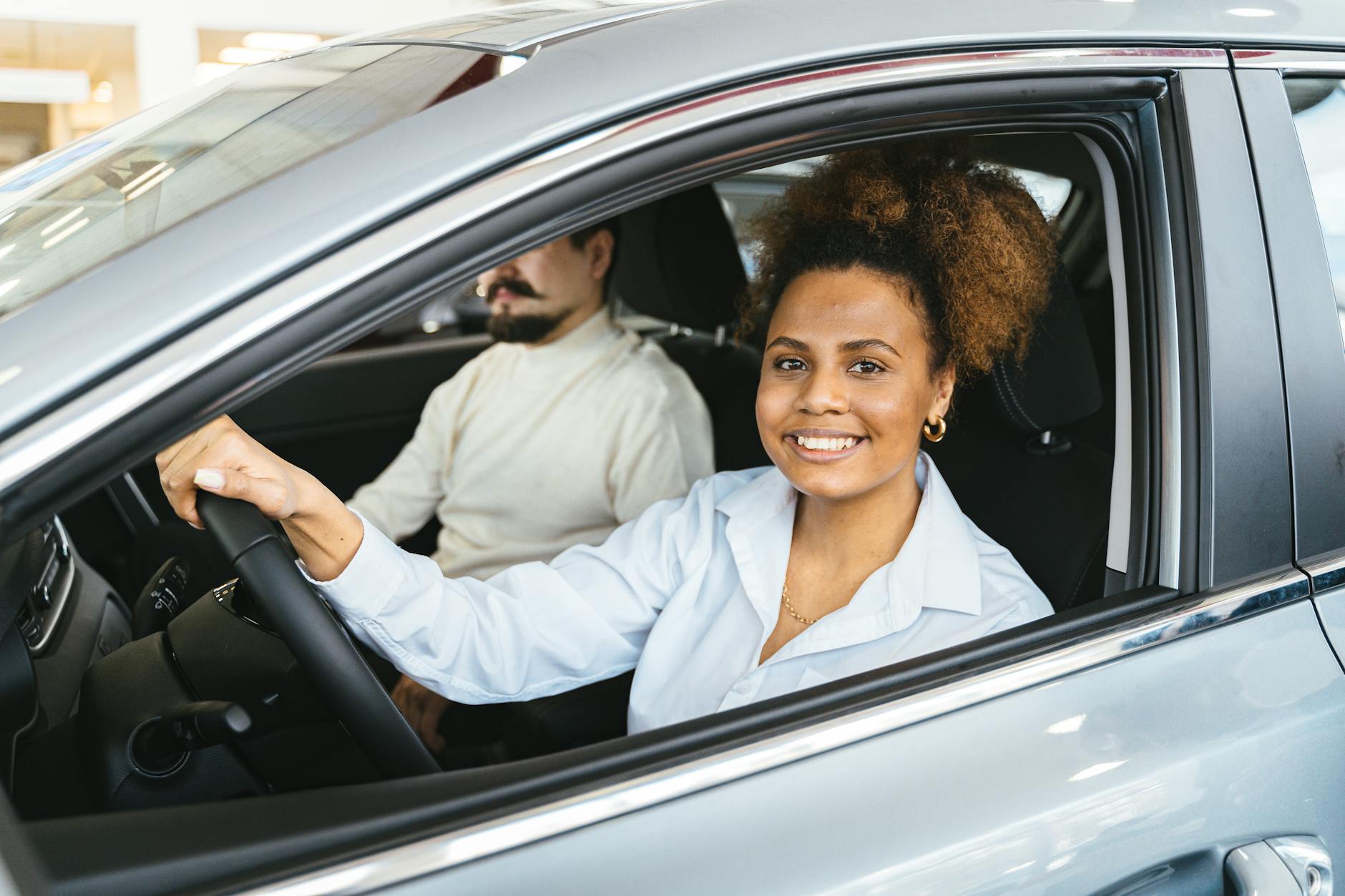 De Voordelen van het Kopen of Huren van een Auto