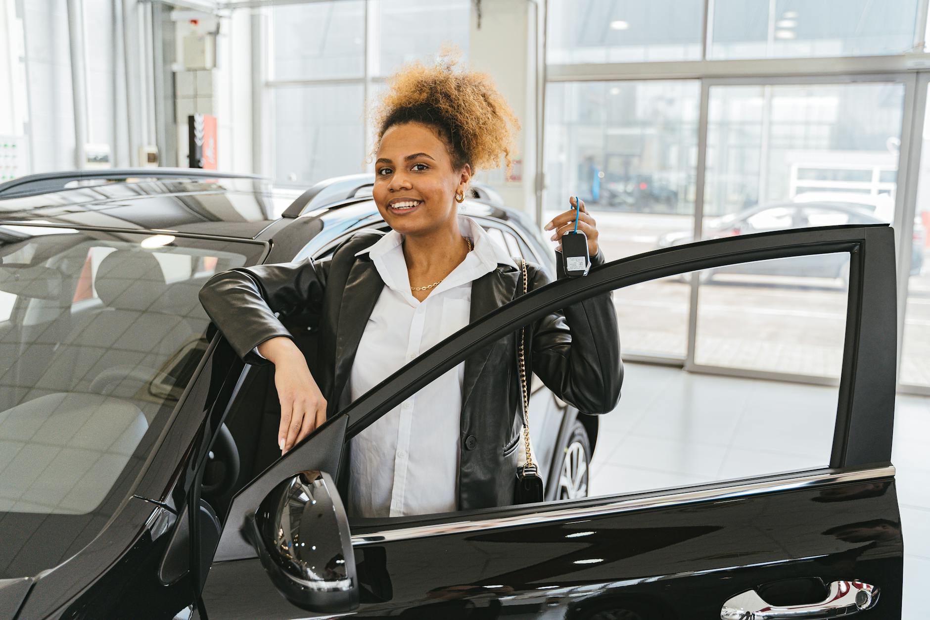 Voordelen van het kopen of huren van een auto voor uw dagelijkse behoeften